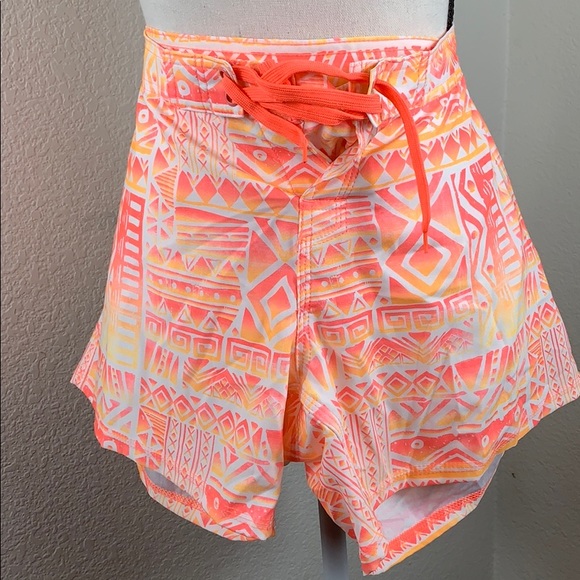 US Apparel swim shorts Aztec print front lace up - Picture 2 of 7
